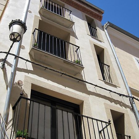 Apartamentos Turisticos Encanto Касерес Экстерьер фото