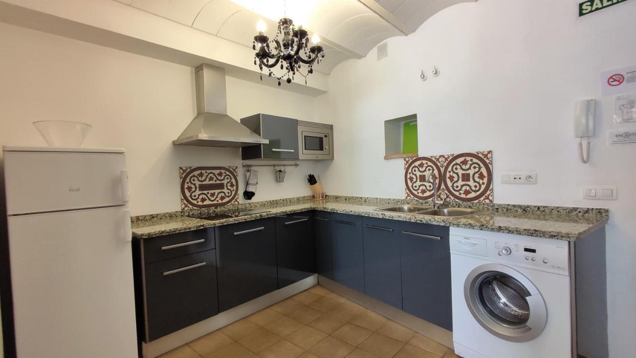 Apartamentos Turisticos Encanto Касерес Экстерьер фото