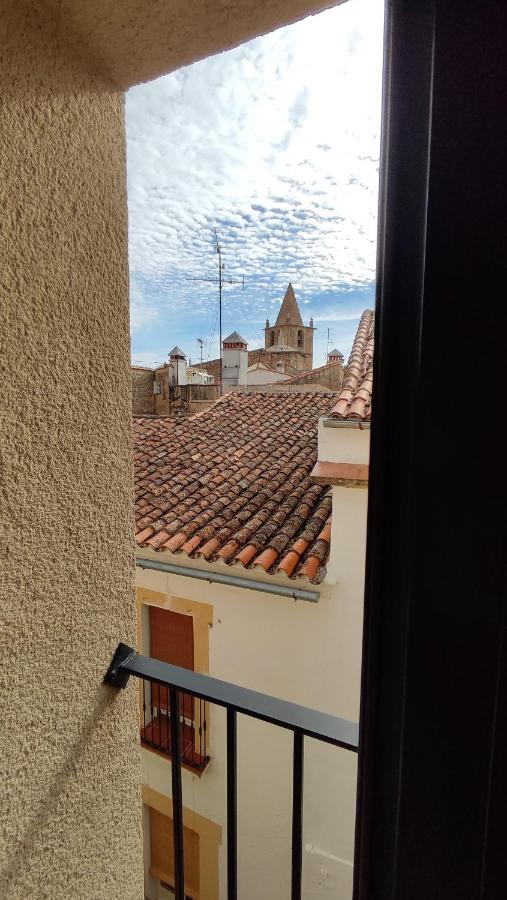 Apartamentos Turisticos Encanto Касерес Экстерьер фото