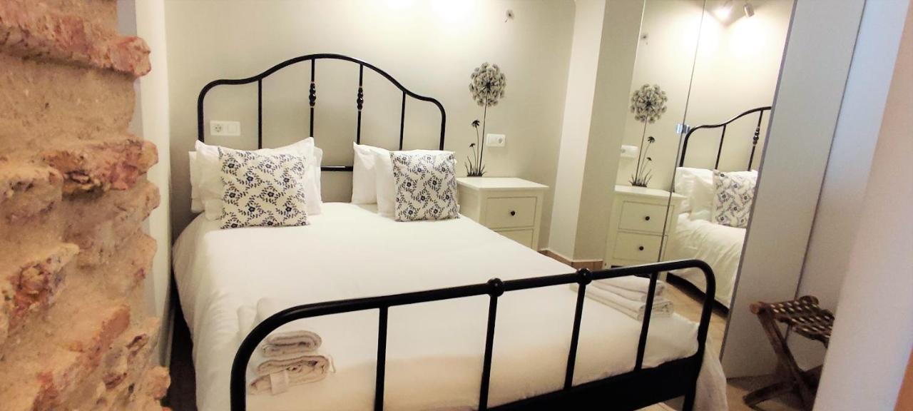Apartamentos Turisticos Encanto Касерес Экстерьер фото